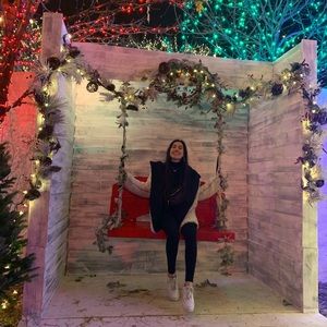 Meet your Posher, Yunnie